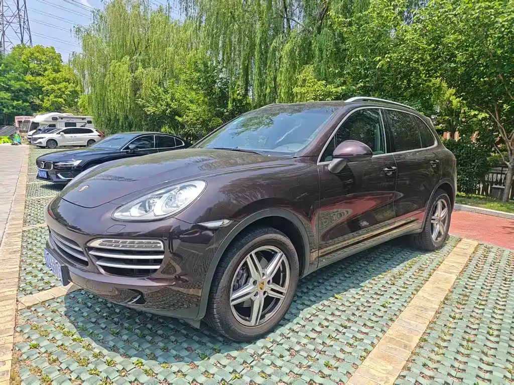 Porsche Cayenne 2014 — фото 1