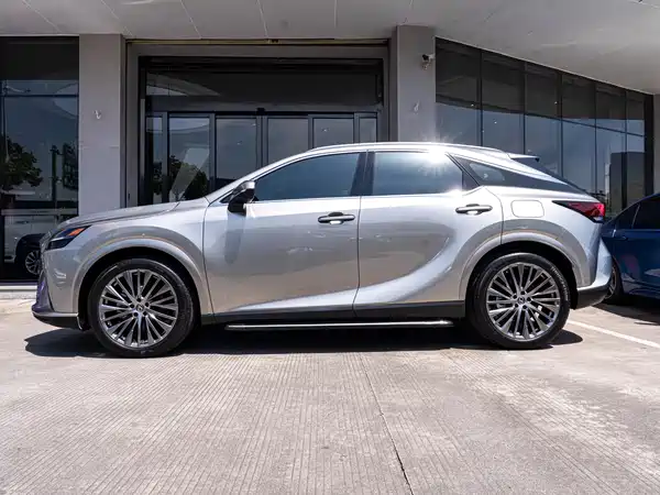 Lexus RX 2025