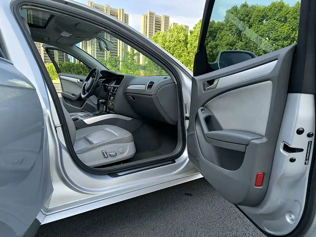Audi A4L 2014