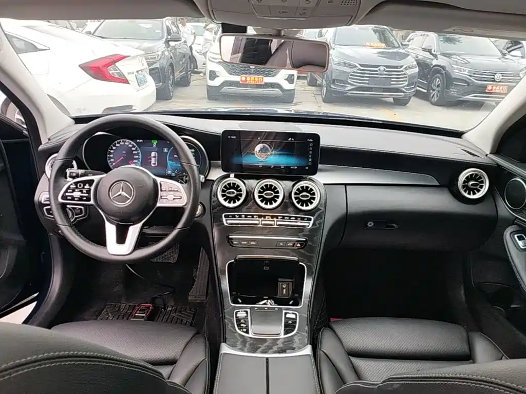 Mercedes-Benz C-Class 2019 — фото 10
