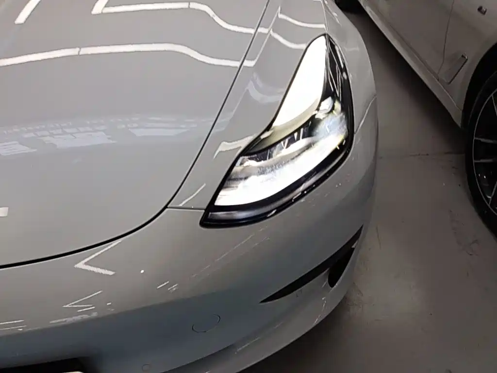 Tesla Model 3 2022 — фото 24