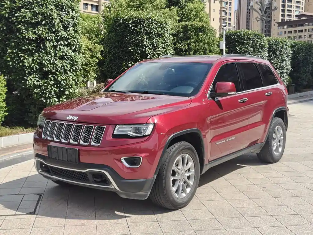 Jeep Grand Cherokee 2015 — фото 1