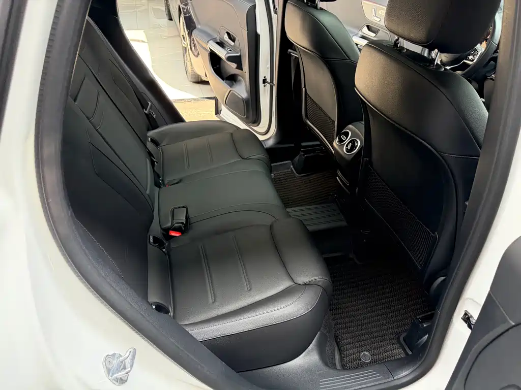 Mercedes-Benz GLA 2023 — фото 17