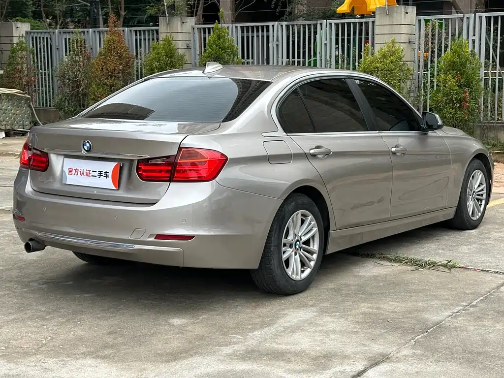 BMW 3 Series 2015 — фото 9