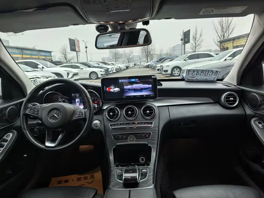 Mercedes-Benz C-Class 2018 — фото 9