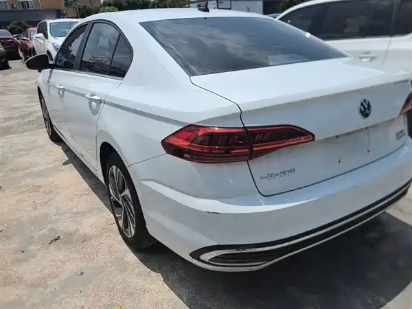 Volkswagen Bora 2025