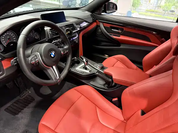 BMW M4 2019