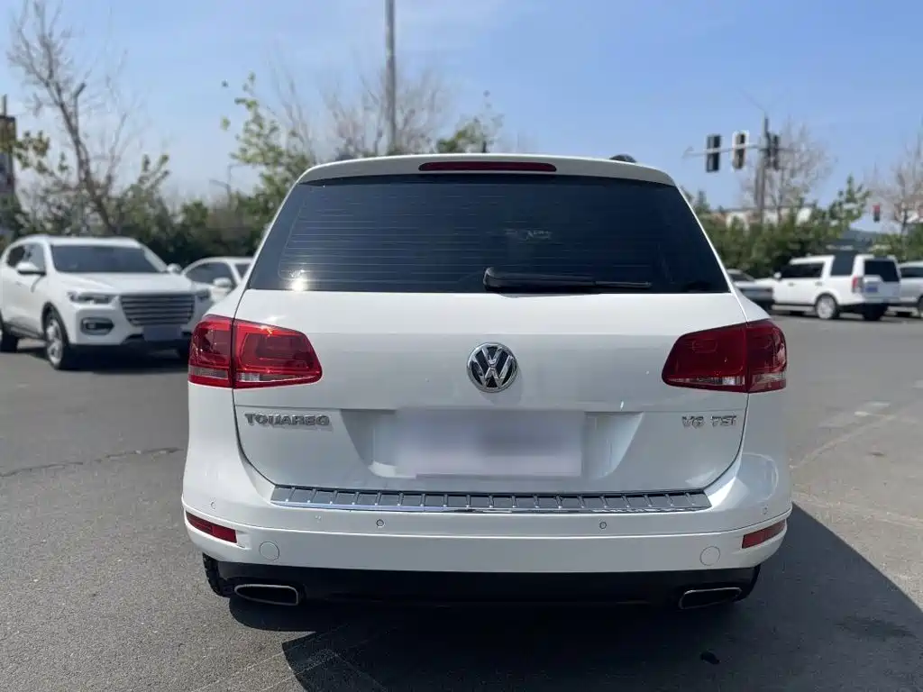Volkswagen Touareg 2015 — фото 9