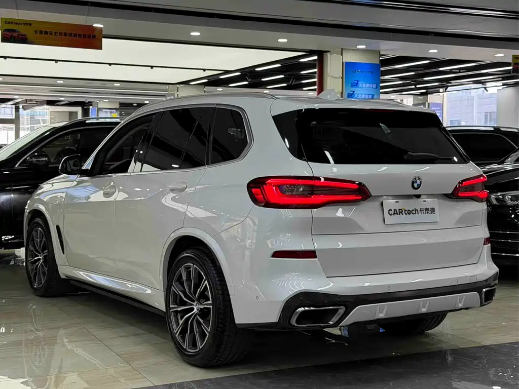 BMW X5 2019 — фото 7