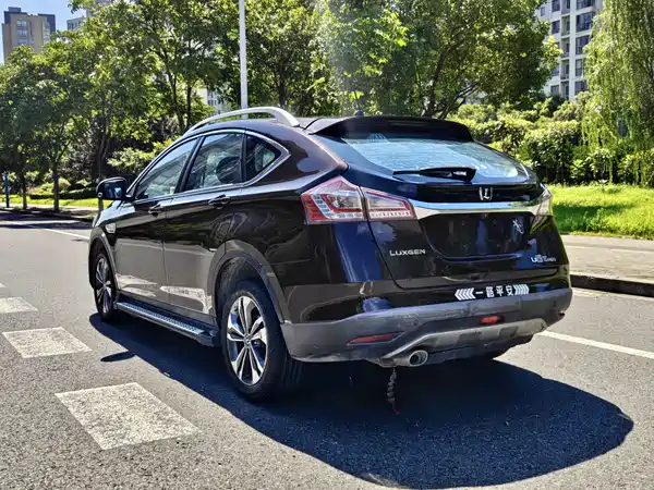 Luxgen You6 SUV 2014