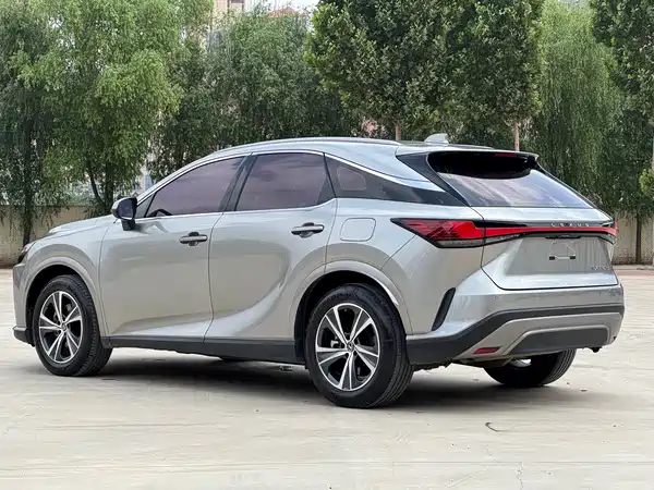 Lexus RX 2024
