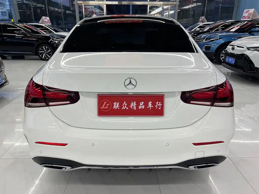 Mercedes-Benz A-Class 2023 — фото 4