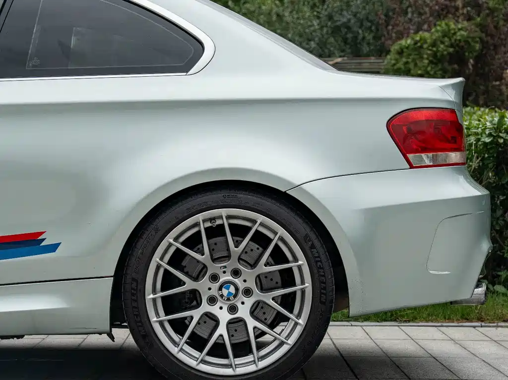 BMW 1 Series M 2012 — фото 6
