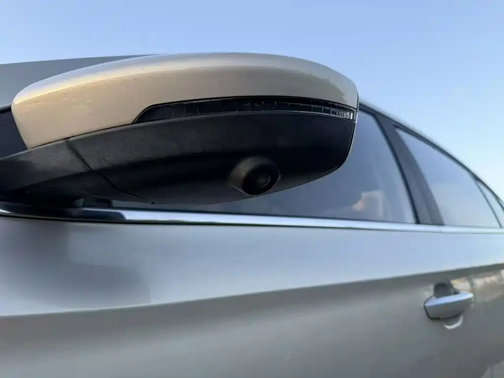 Roewe i5 2019