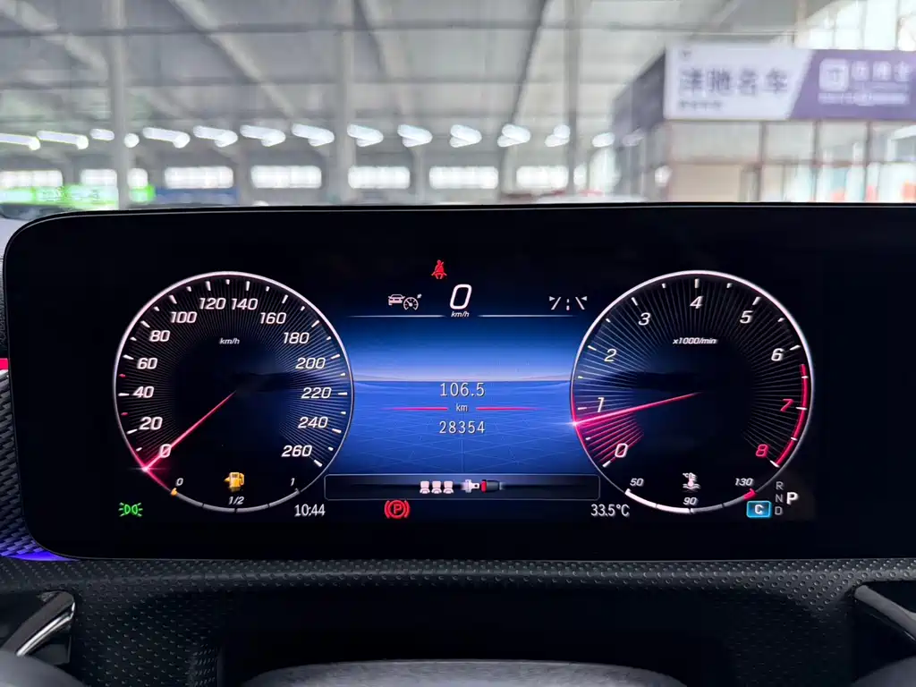 Mercedes-Benz A-Class 2023 — фото 10
