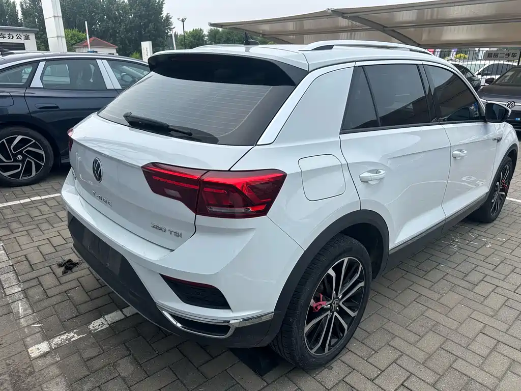 Volkswagen T-Roc 2022 — фото 10