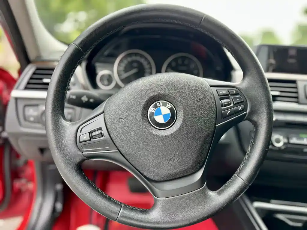 BMW 3 Series 2013 — фото 17