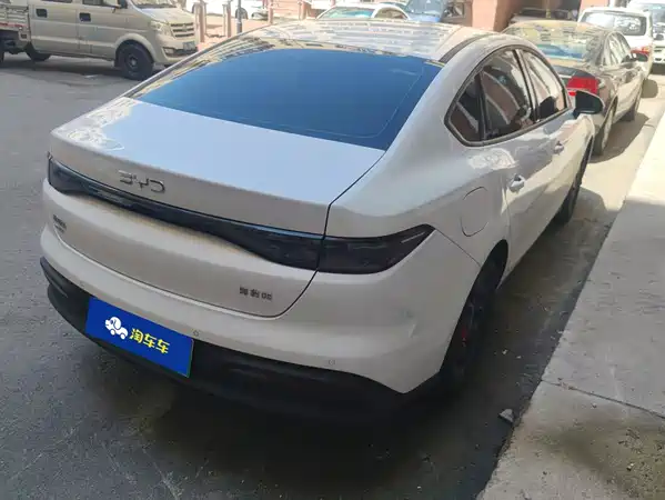 BYD Seal 05 DM-i 2025