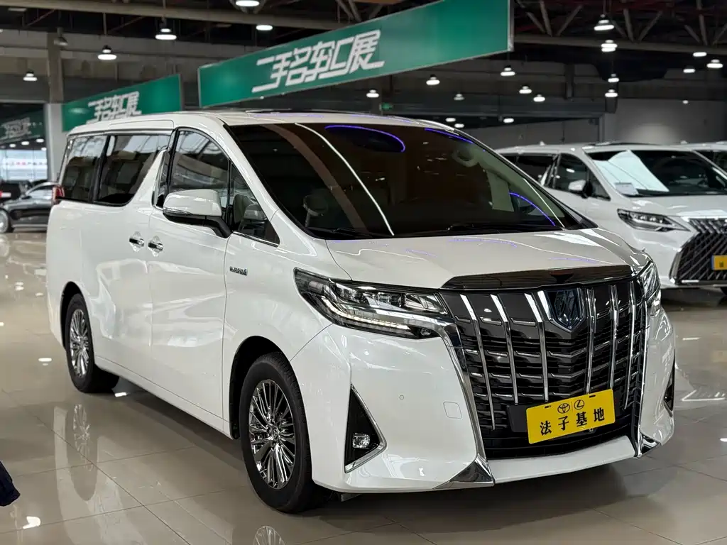 Toyota Alphard 2020 — фото 3