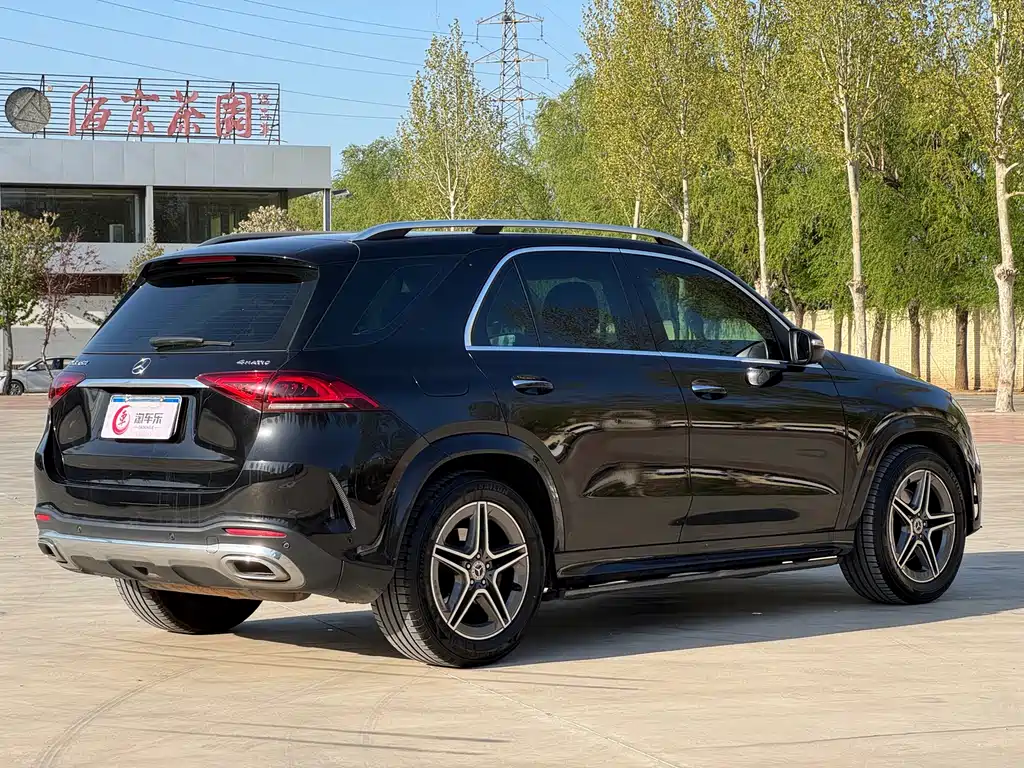 Mercedes-Benz GLE 2019 — фото 18