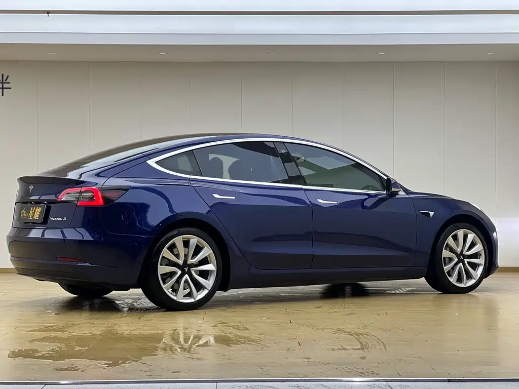 Tesla Model 3 2020 — фото 4