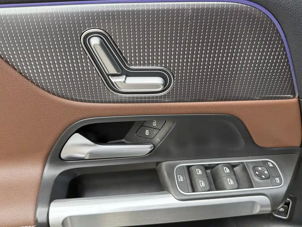 Mercedes-Benz GLB 2021 — фото 12