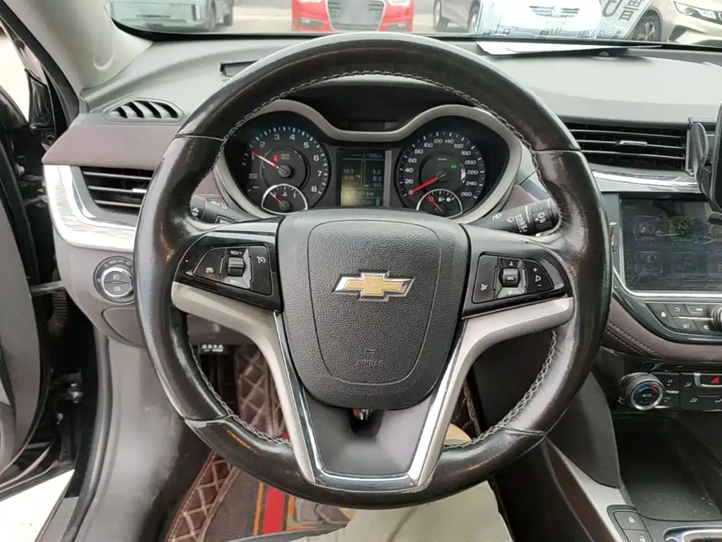 Chevrolet Malibu 2017 — фото 11