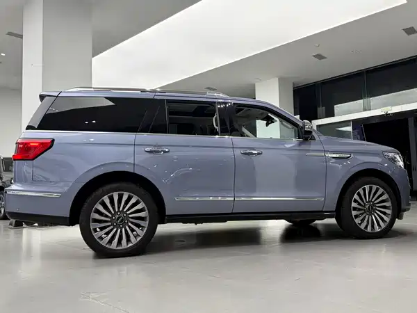 Lincoln Navigator 2019