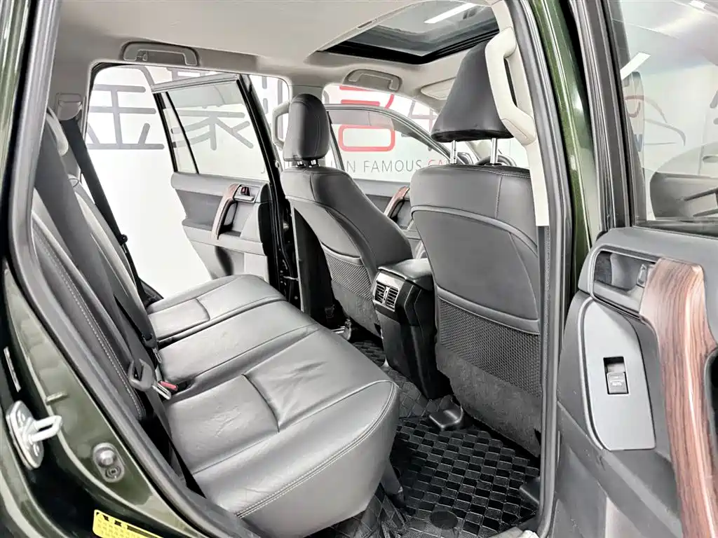 Toyota Prado 2015 — фото 14