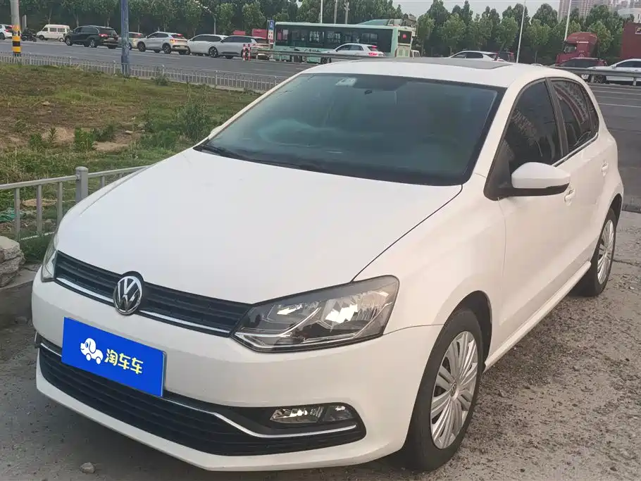 Volkswagen Polo 2016 — фото 1