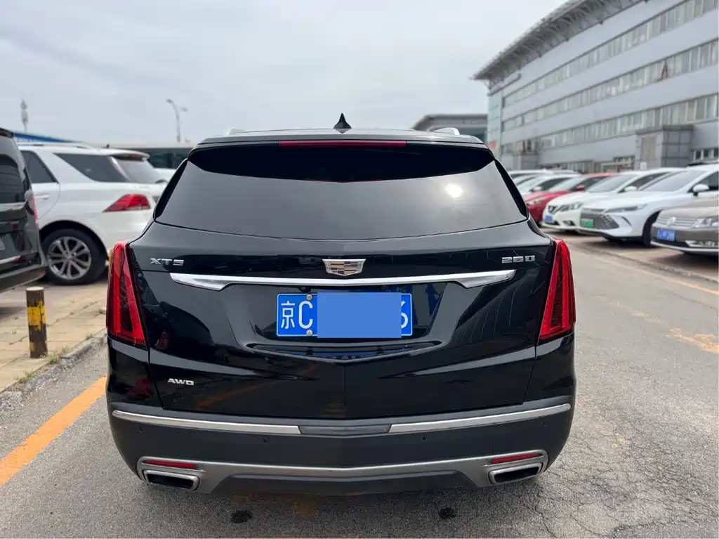 Cadillac XT5 2020 — фото 5