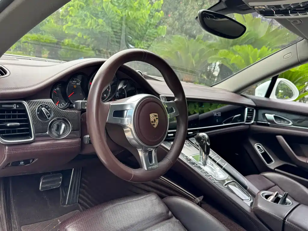 Porsche Panamera 2014 — фото 10