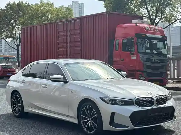 BMW 3 Series 2023
