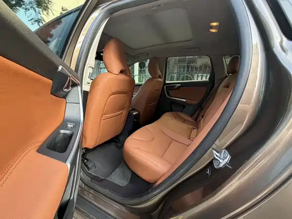 Volvo XC60 2015