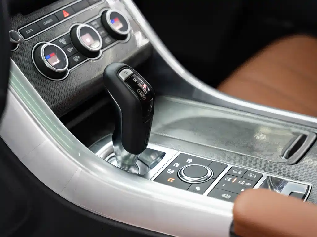 Land Rover Sport 2018 — фото 12