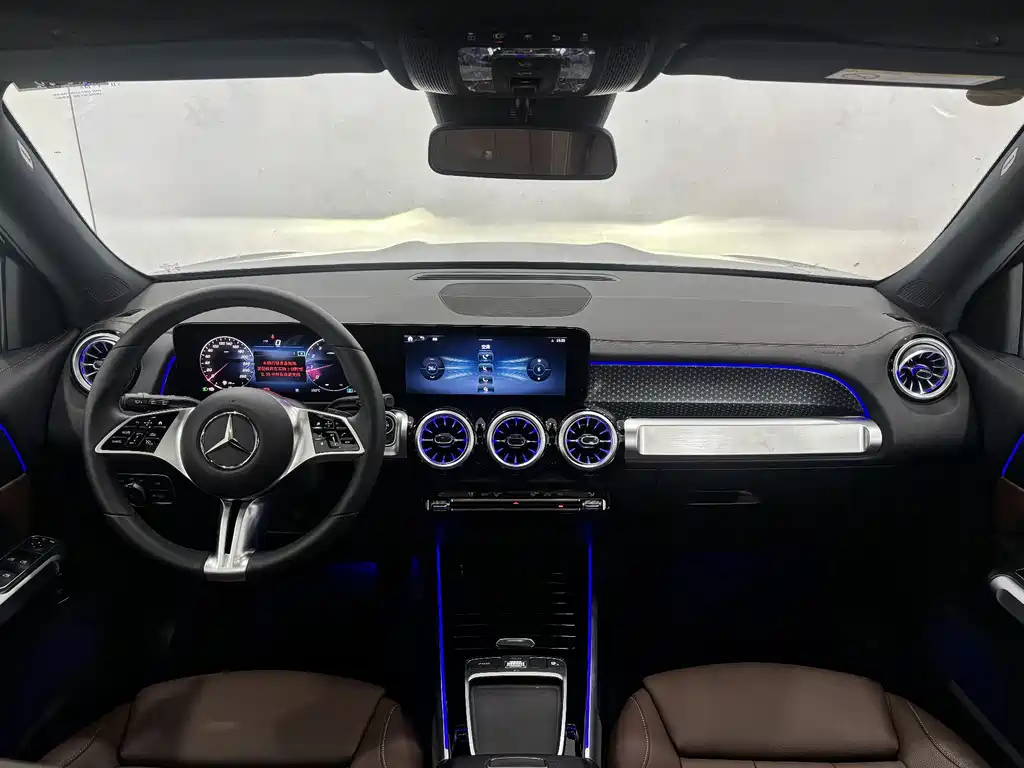 Mercedes-Benz GLB 2025 — фото 14