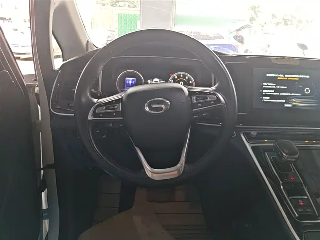 GAC Motor Trumpchi M8 2022 — фото 11