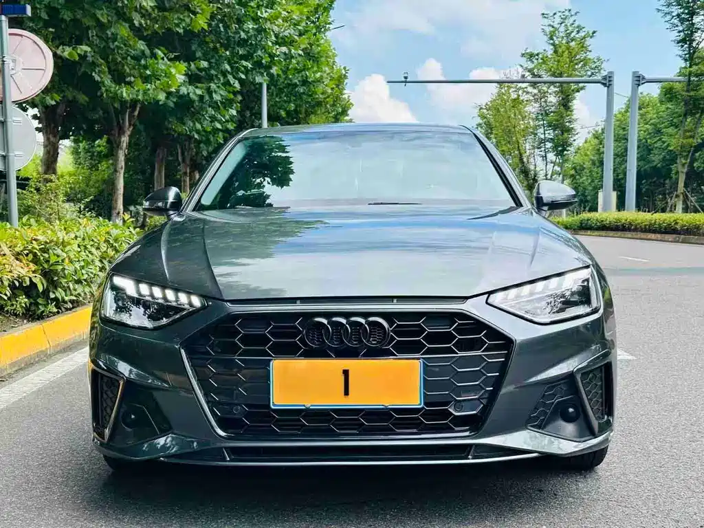 Audi A4L 2021