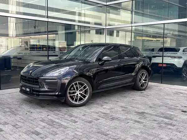Porsche Macan 2023