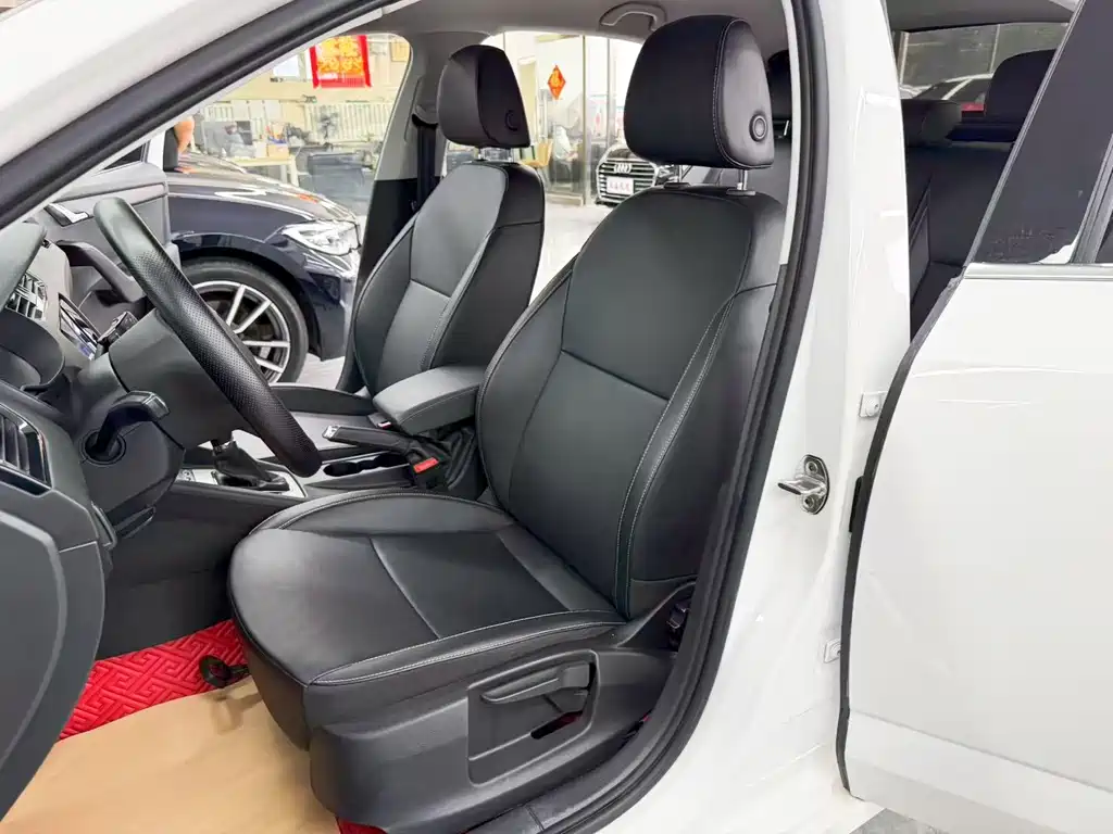 Skoda Octavia 2022 — фото 14