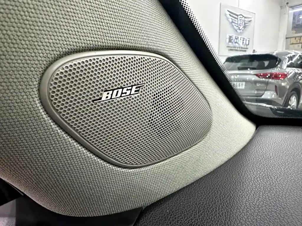 Cadillac SRX 2014 — фото 17