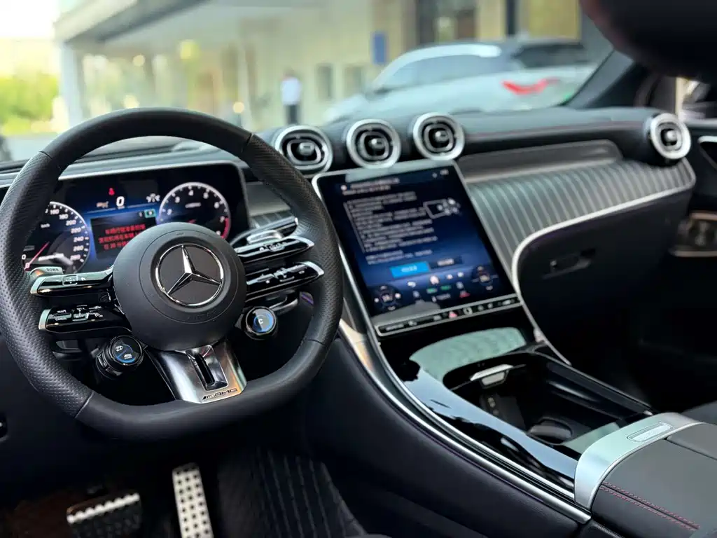 Mercedes-Benz GLC AMG 2025 — фото 13