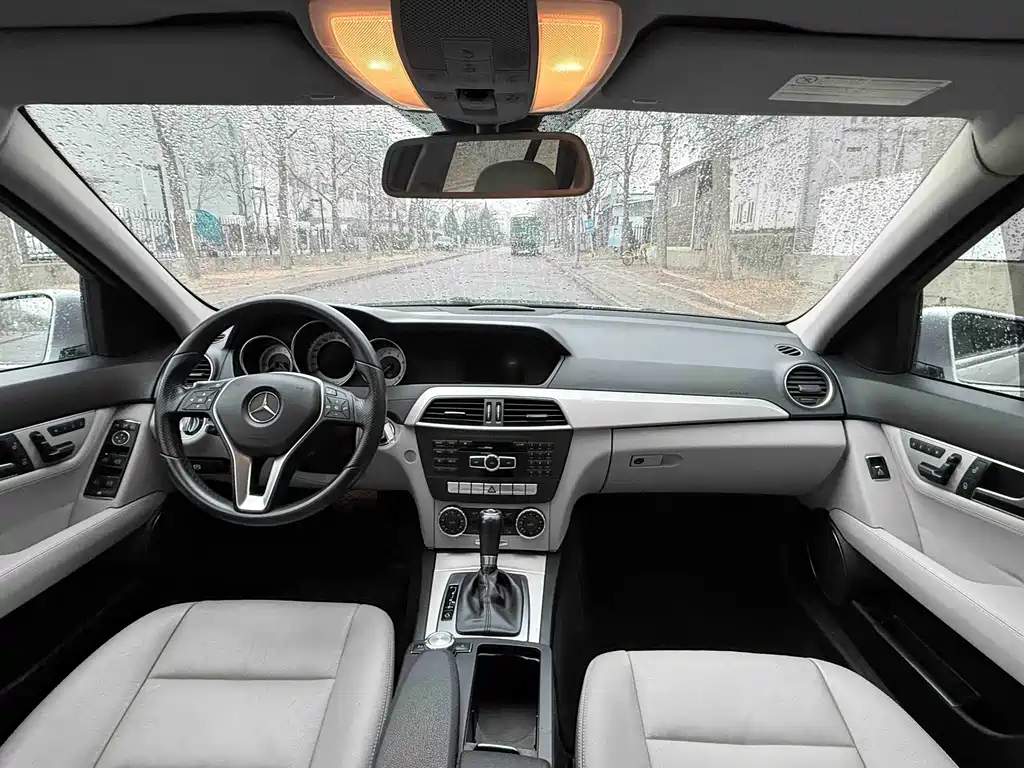 Mercedes-Benz C-Class 2015 — фото 17
