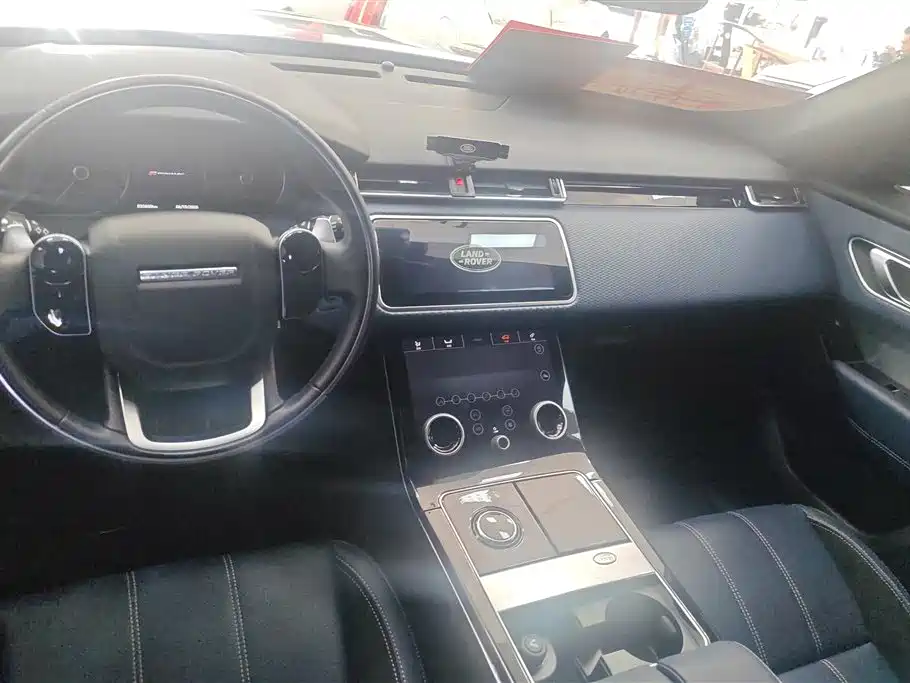 Land Rover Velar 2021 — фото 12