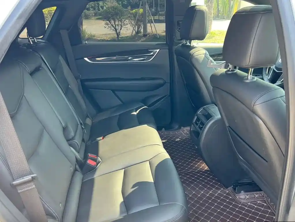 Cadillac XT5 2019 — фото 13