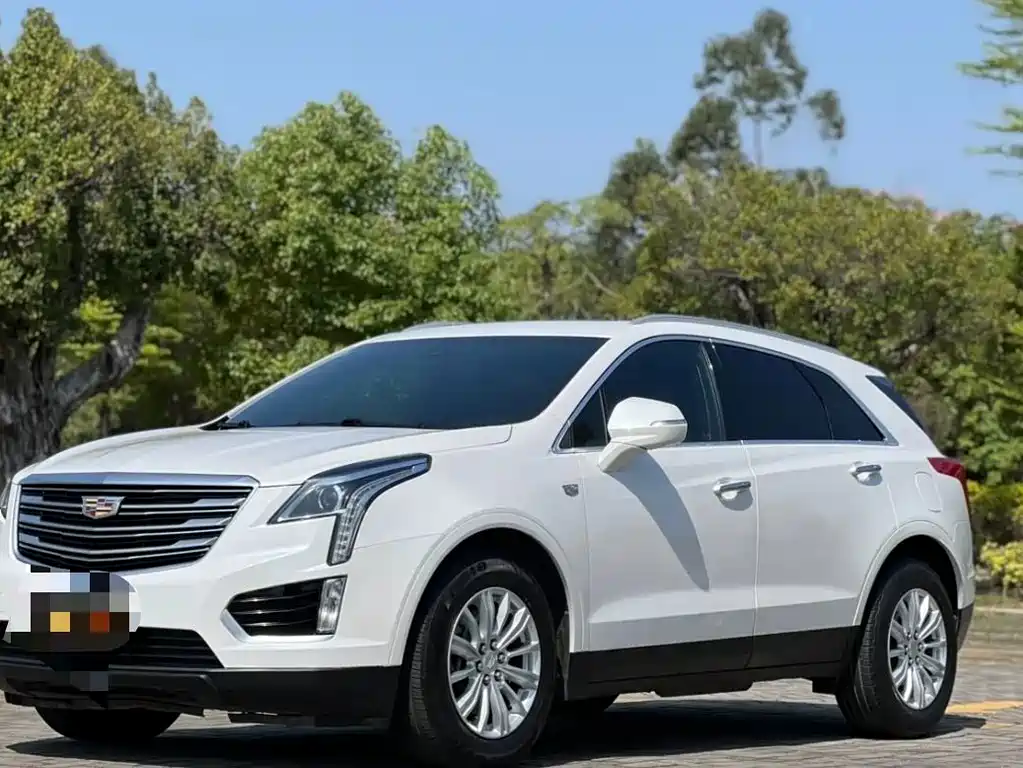 Cadillac XT5 2019 — фото 1