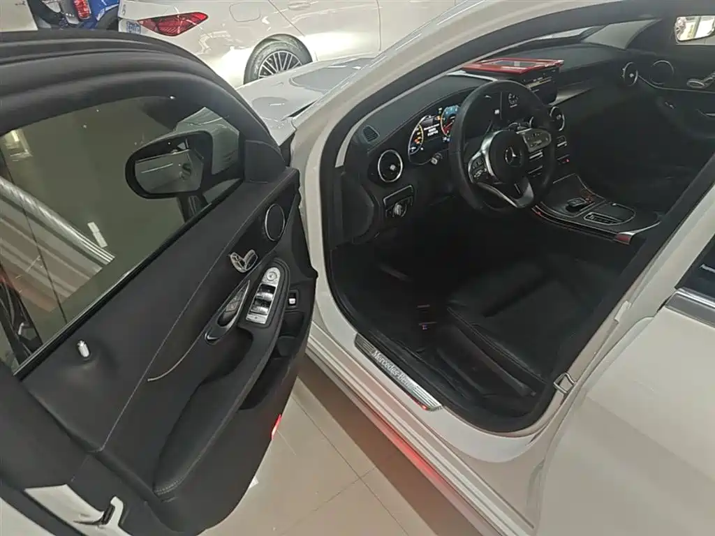 Mercedes-Benz C-Class 2021 — фото 16