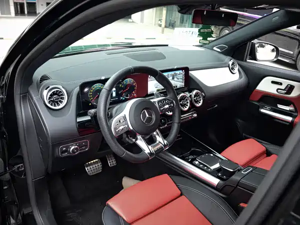 Mercedes-Benz GLA AMG 2023