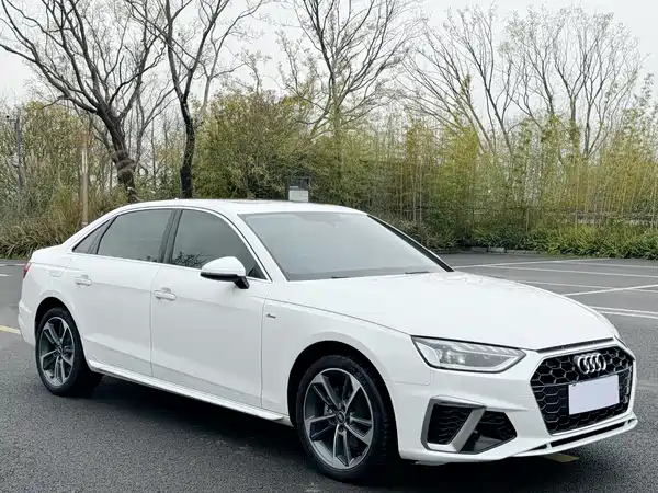 Audi A4L 2022