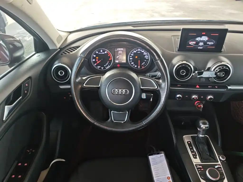 Audi A3 2017 — фото 11